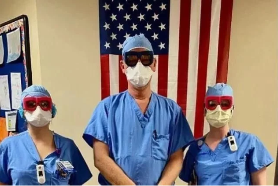 3D打印眼镜Fitz Protect:为医护人员提供更妥善的防护(图1) 3D打印眼镜Fitz Protect:为医护人员提供更妥善的防护(图1)